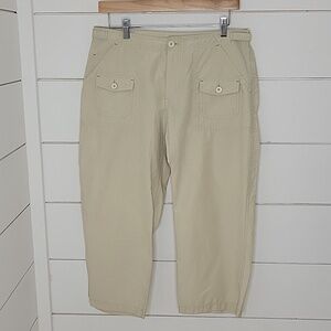 WEATHERVANE size 13 light tan lightweight capri pants
